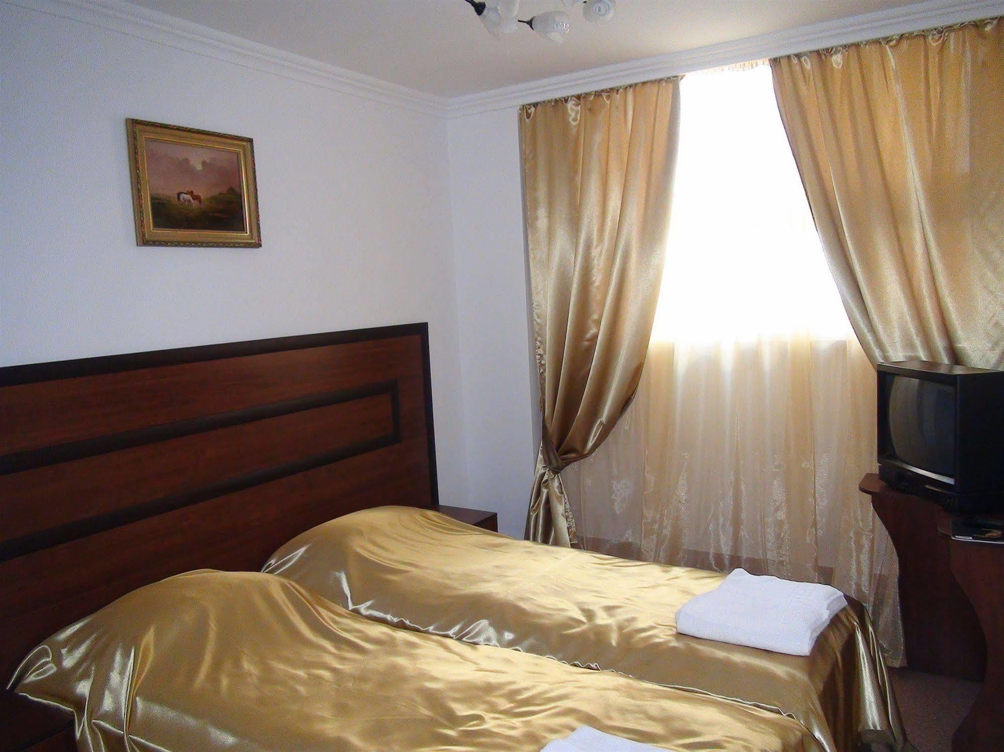 Bayterek Hotel Akmola Esterno foto