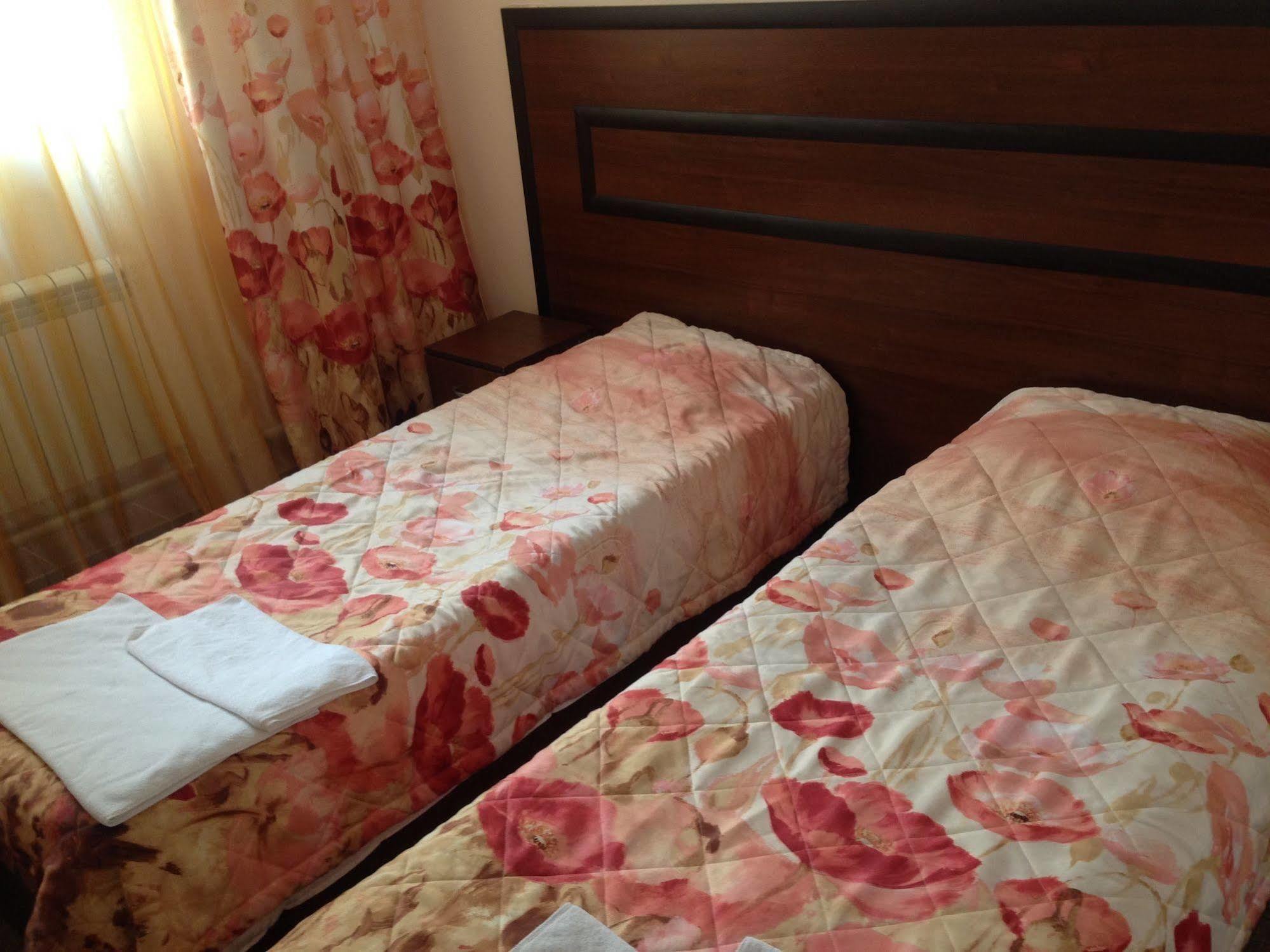 Bayterek Hotel Akmola Esterno foto