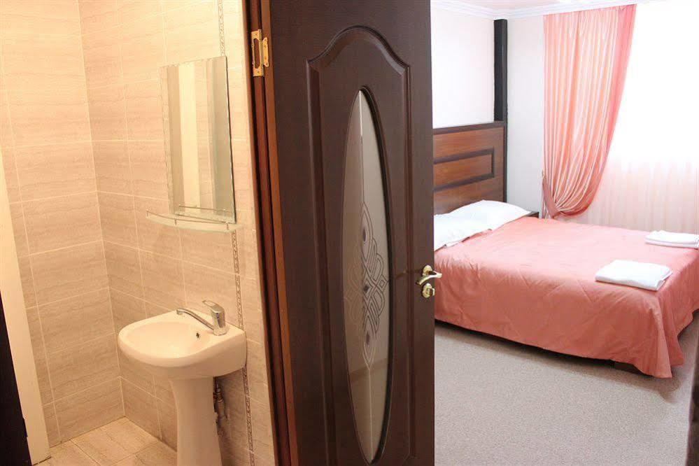 Bayterek Hotel Akmola Esterno foto